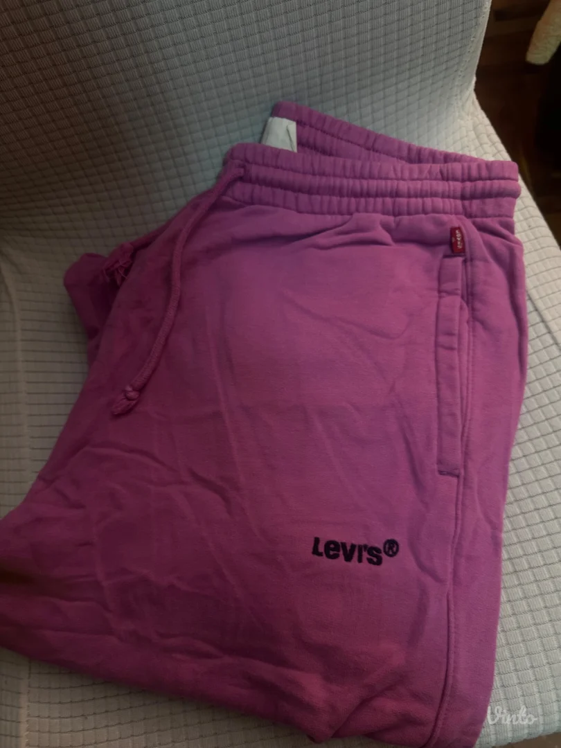 Levis donji deo trenerke