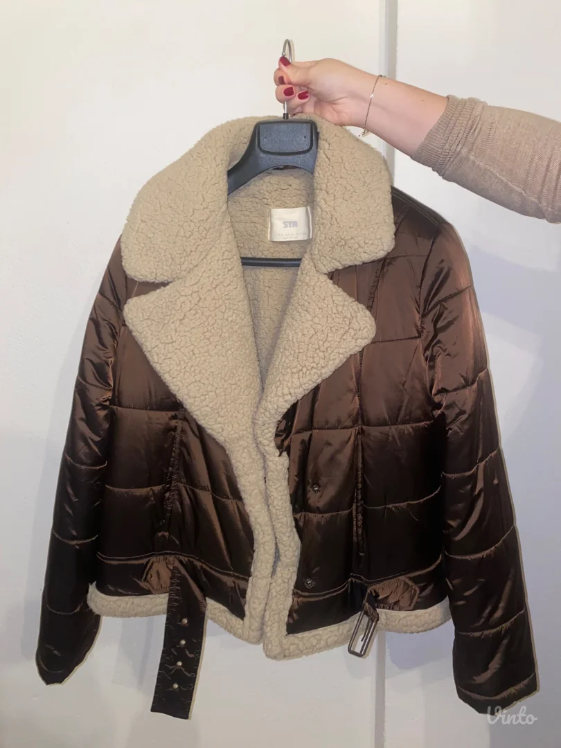 Stradivarius zimska jakna