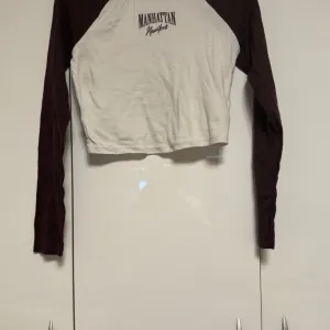 Crop majica dugih rukava