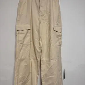 Bež cargo pantalone sa širokim nogavicama