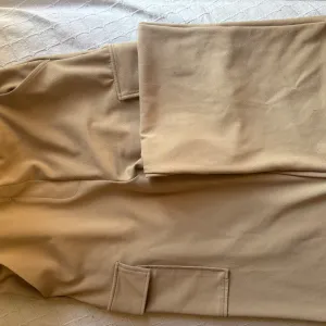 Bez pantalone