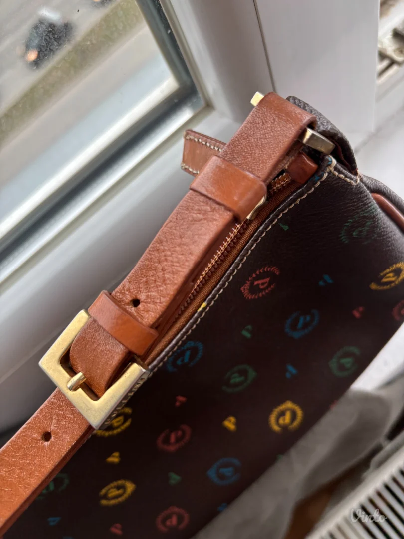 Pollini kožna torbica očuvana