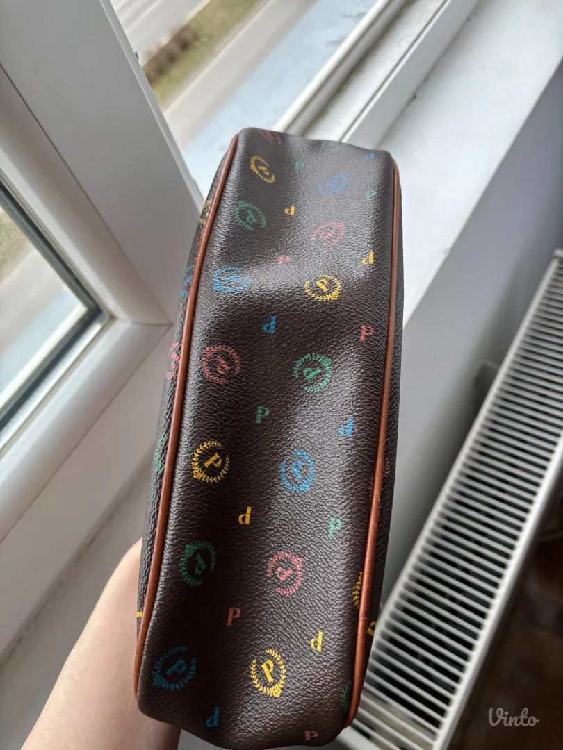 Pollini kožna torbica očuvana