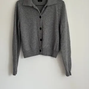 massimo dutti dzemper vuna M