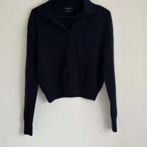 massimo dutti dzemper 100%vuna M