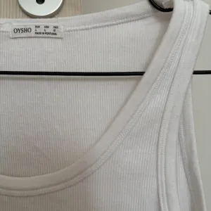 Oysho nova majica modal pamuk M