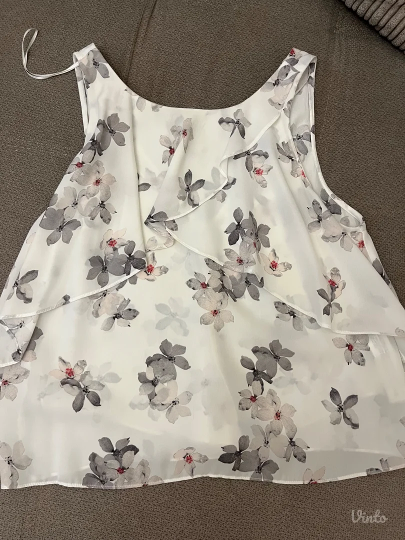 Zara cvetna bluza M NOVA