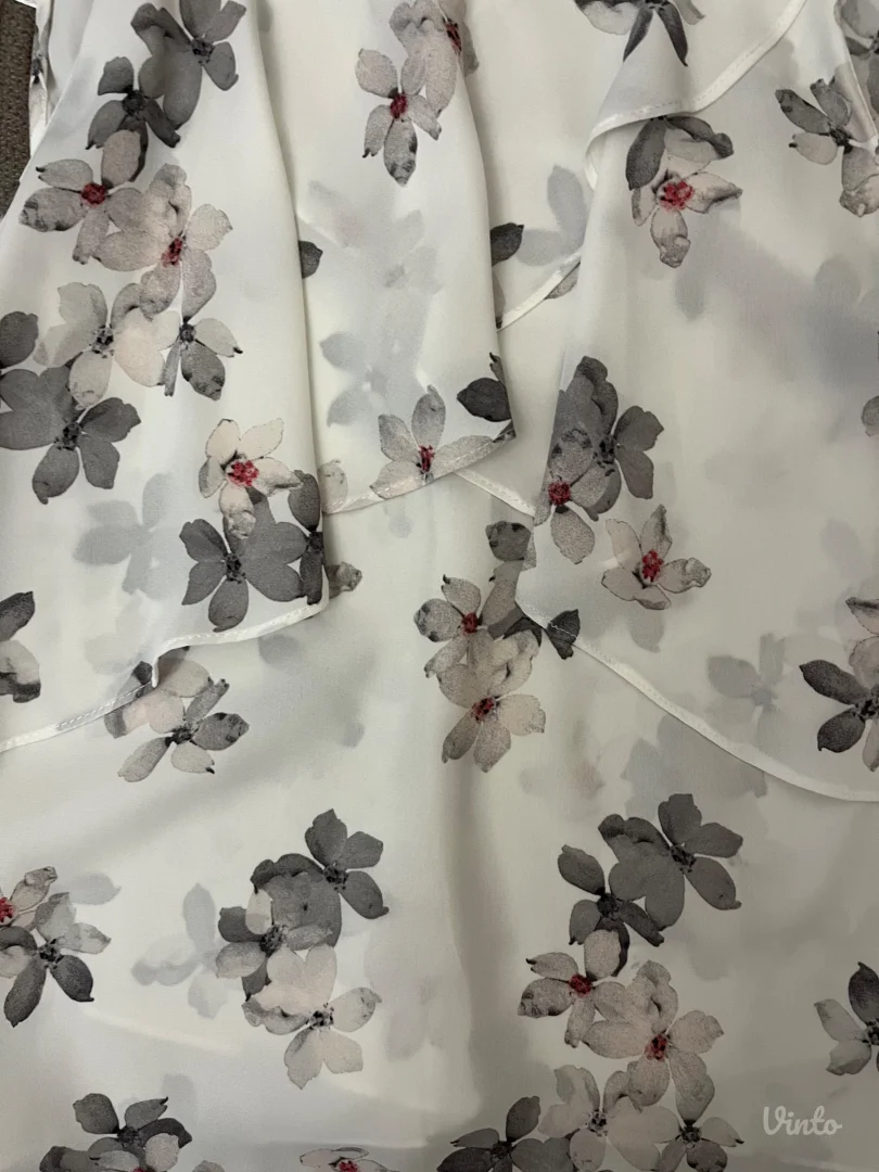 Zara cvetna bluza M NOVA