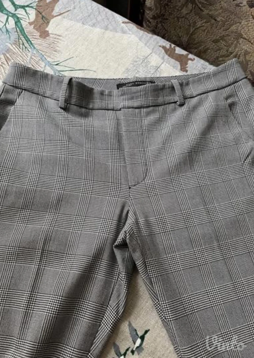 Zara pantalone