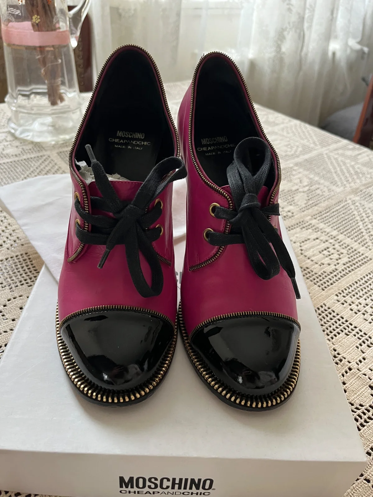 Moschino cipele