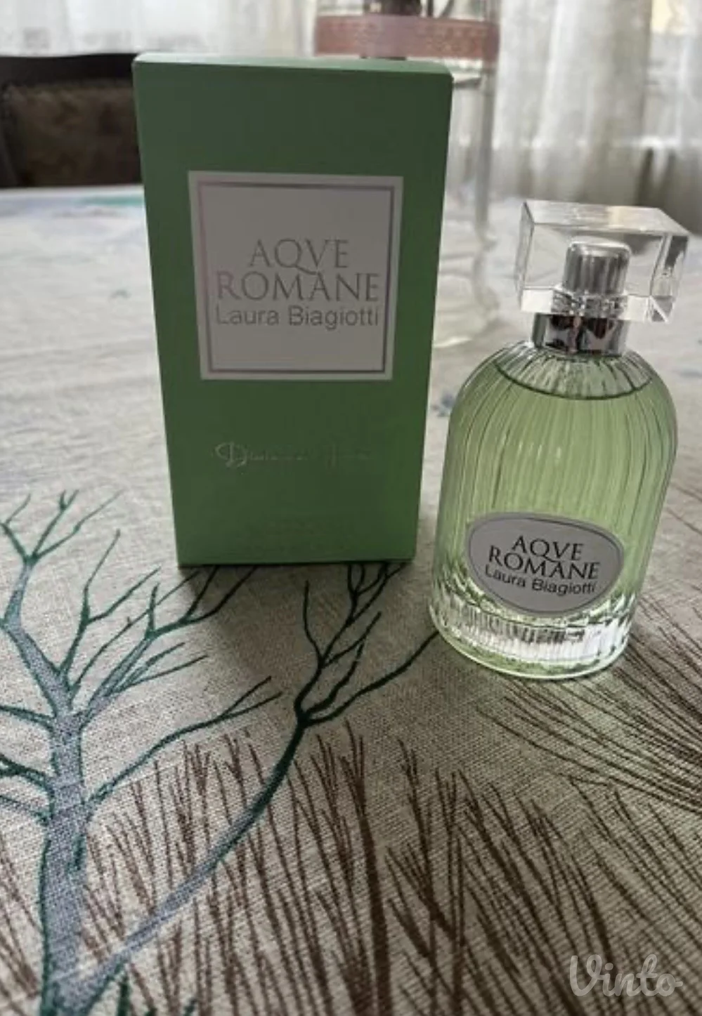 Laura Biagiotti Aqve romane