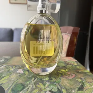 Calvin Klein Beauty parfem