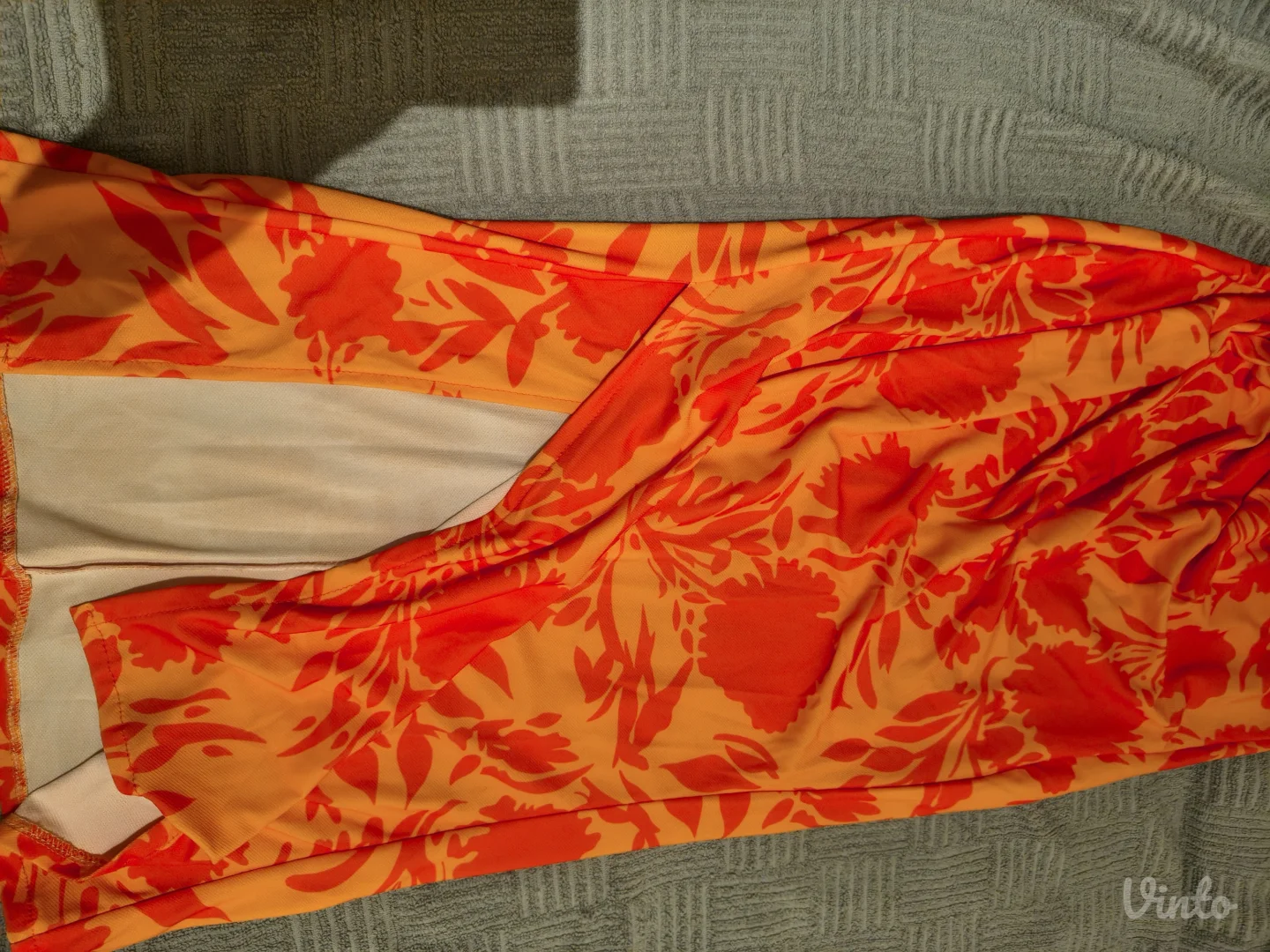 Letnja narandzasta haljina na jedno rame