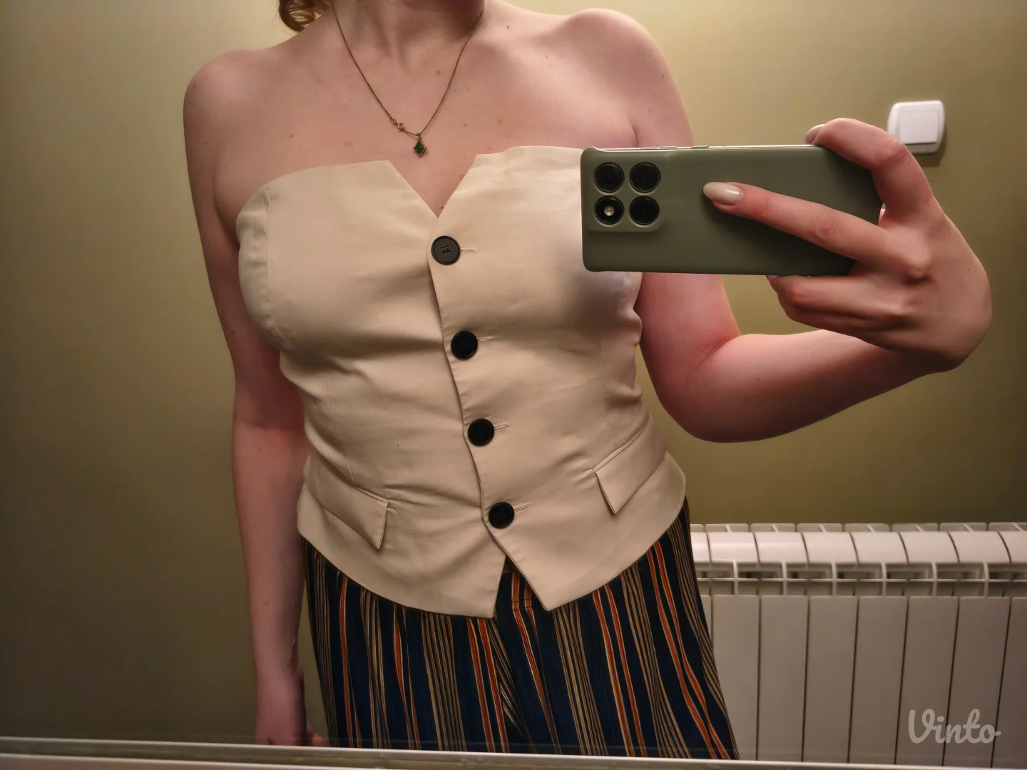 Krem poslovni top bez rukava