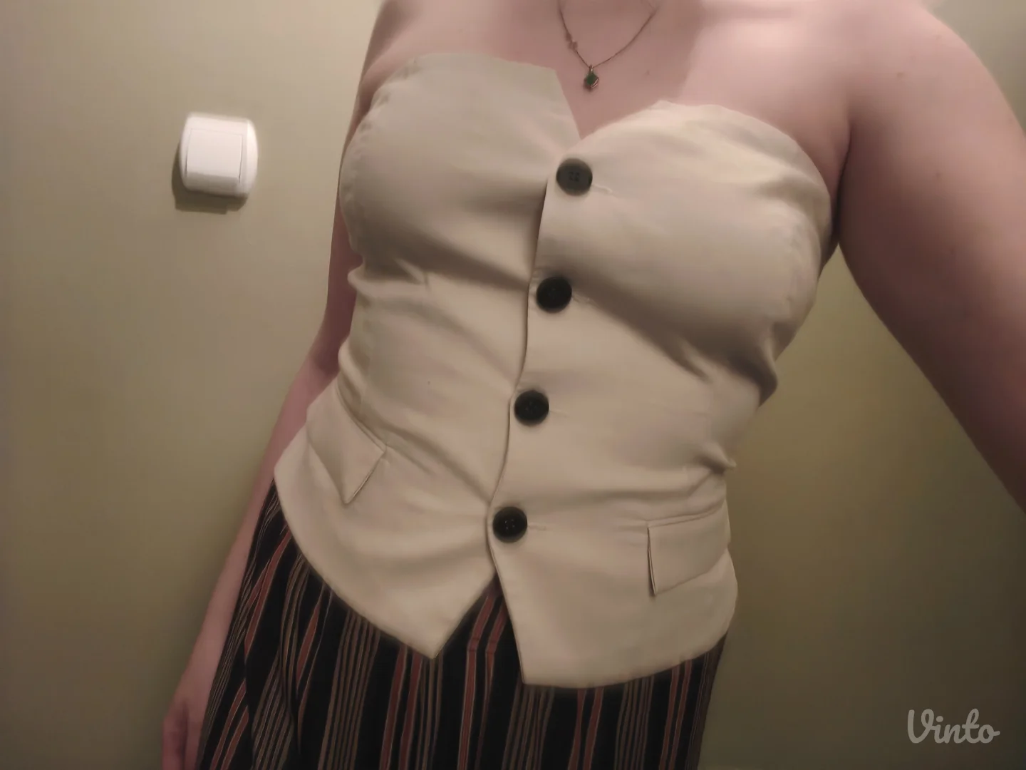 Krem poslovni top bez rukava