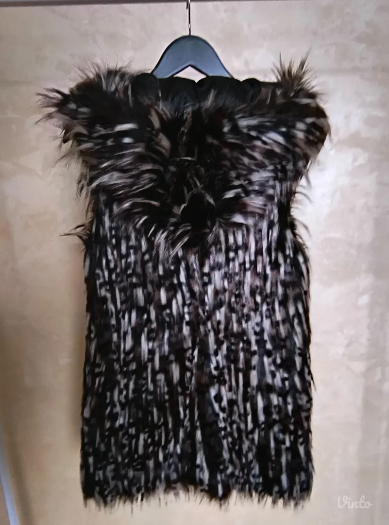 P....S.... krzneni prsluk