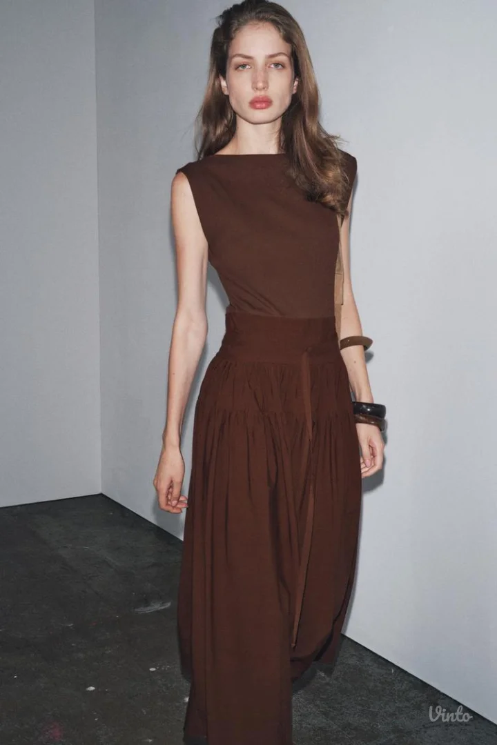 Zara nova braon haljina