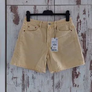 Zara žute bermude