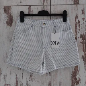Zara prugasti šorc