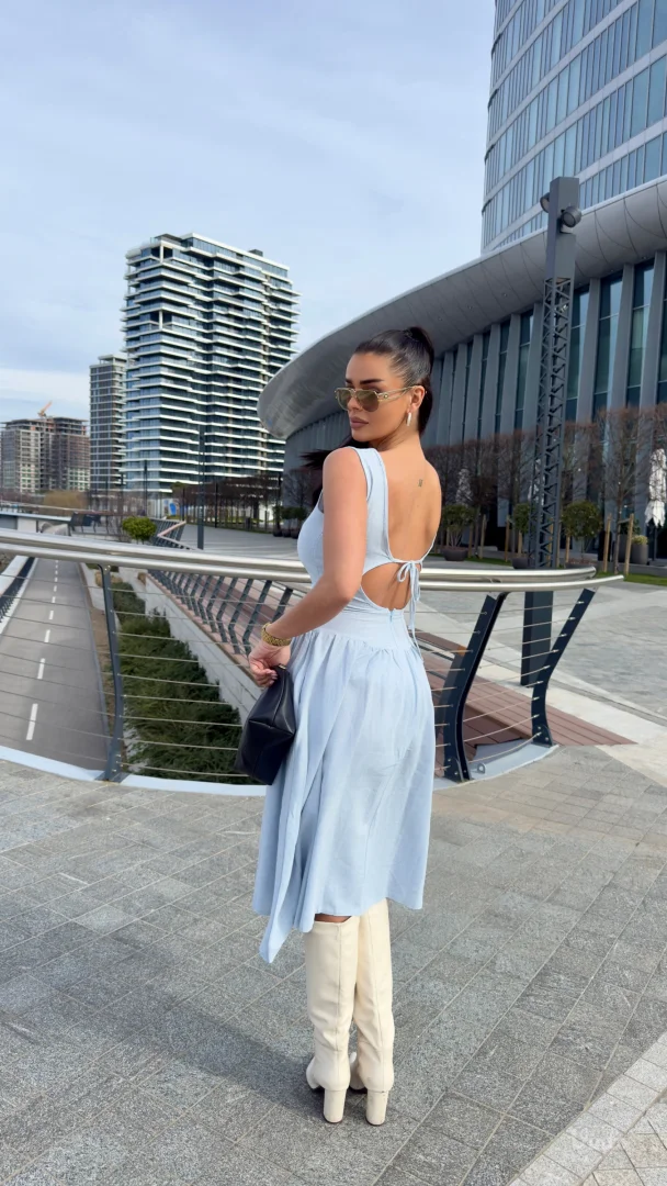 Plava haljina sve veličine imaju