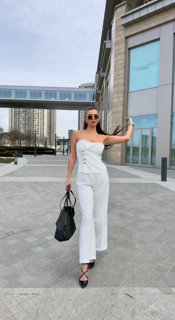 Komplet korset belo odelo