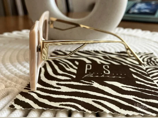 P.S. Naocare za sunce