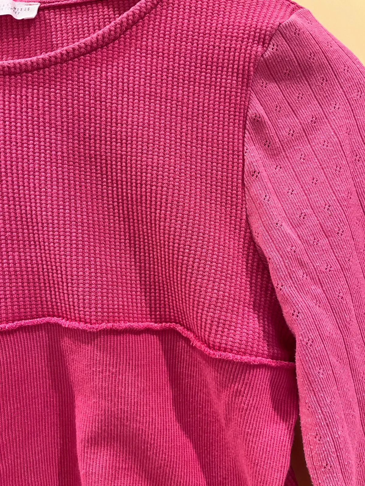 Roza majica dugi rukav crop top