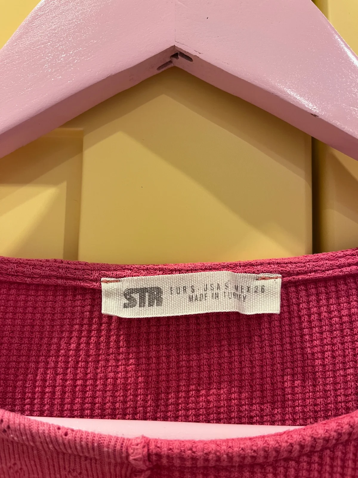 Roza majica dugi rukav crop top