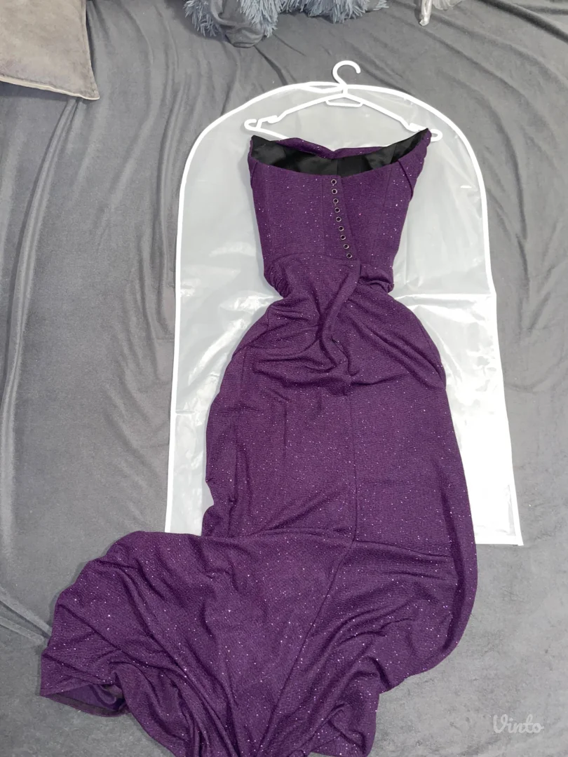 Duga svečana haljina