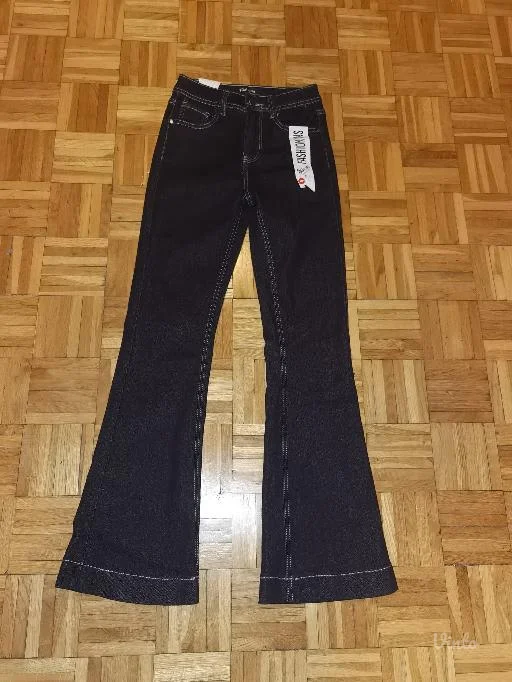 Nove farmerke zvoncare