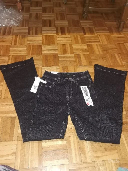 Nove farmerke zvoncare