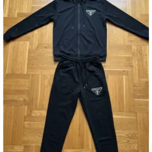 PRADA Muska trenerka M-NOVO