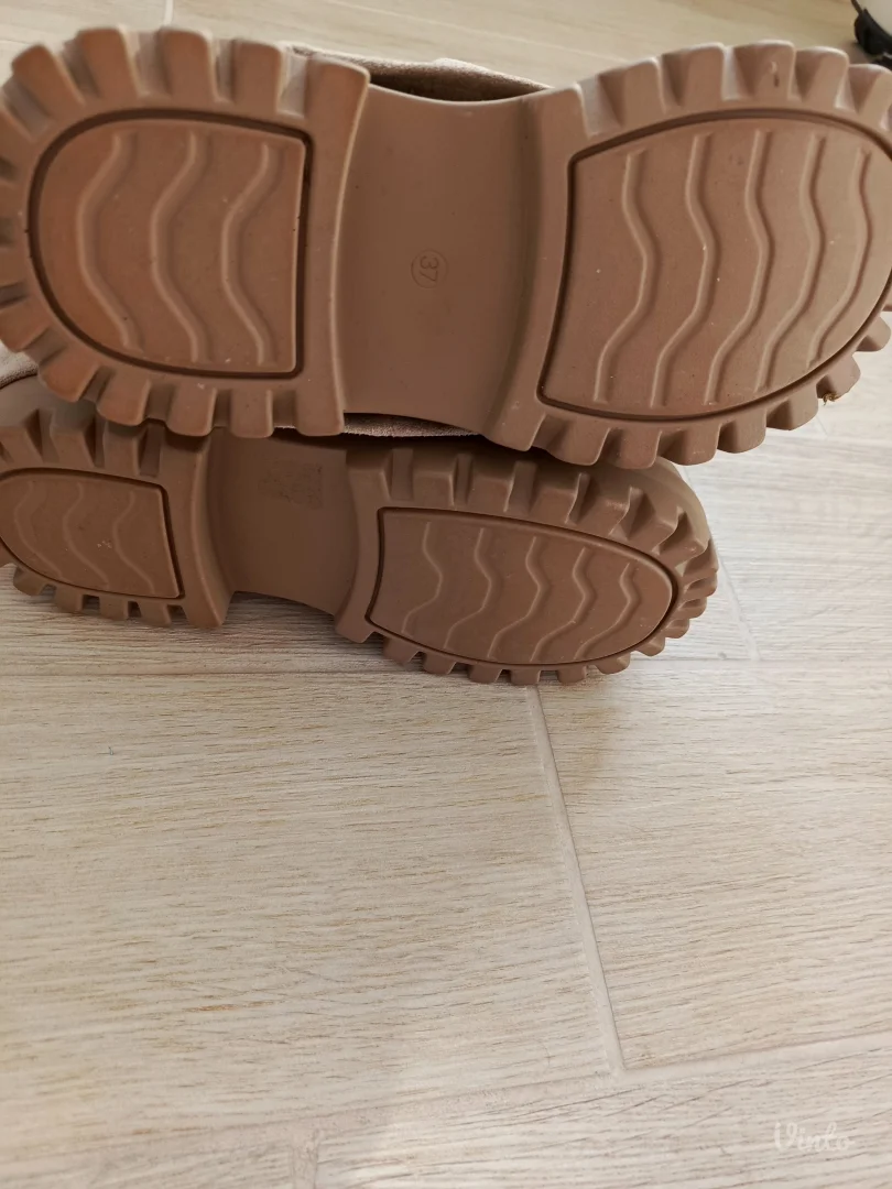 Čizme velura bež    br 38