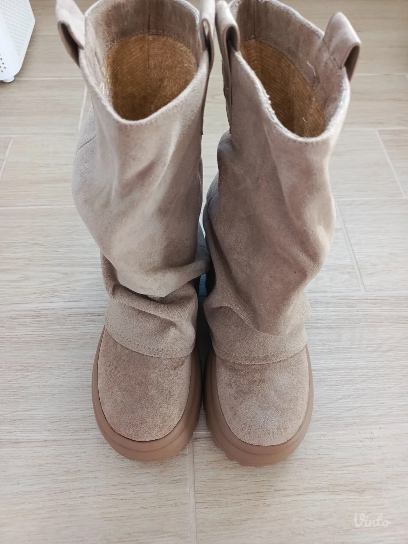 Čizme velura bež    br 38