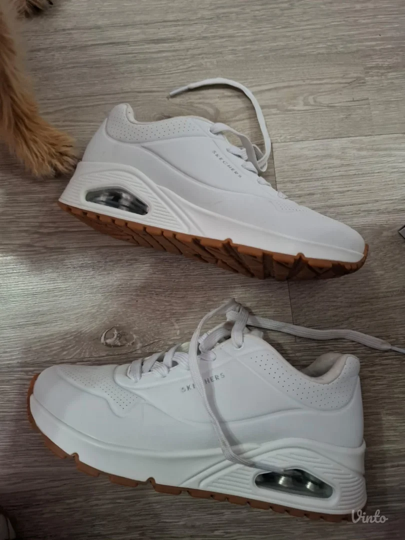 Skechers zenske patike u odlicnom stanju