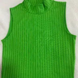 Nova h&m kratka majica