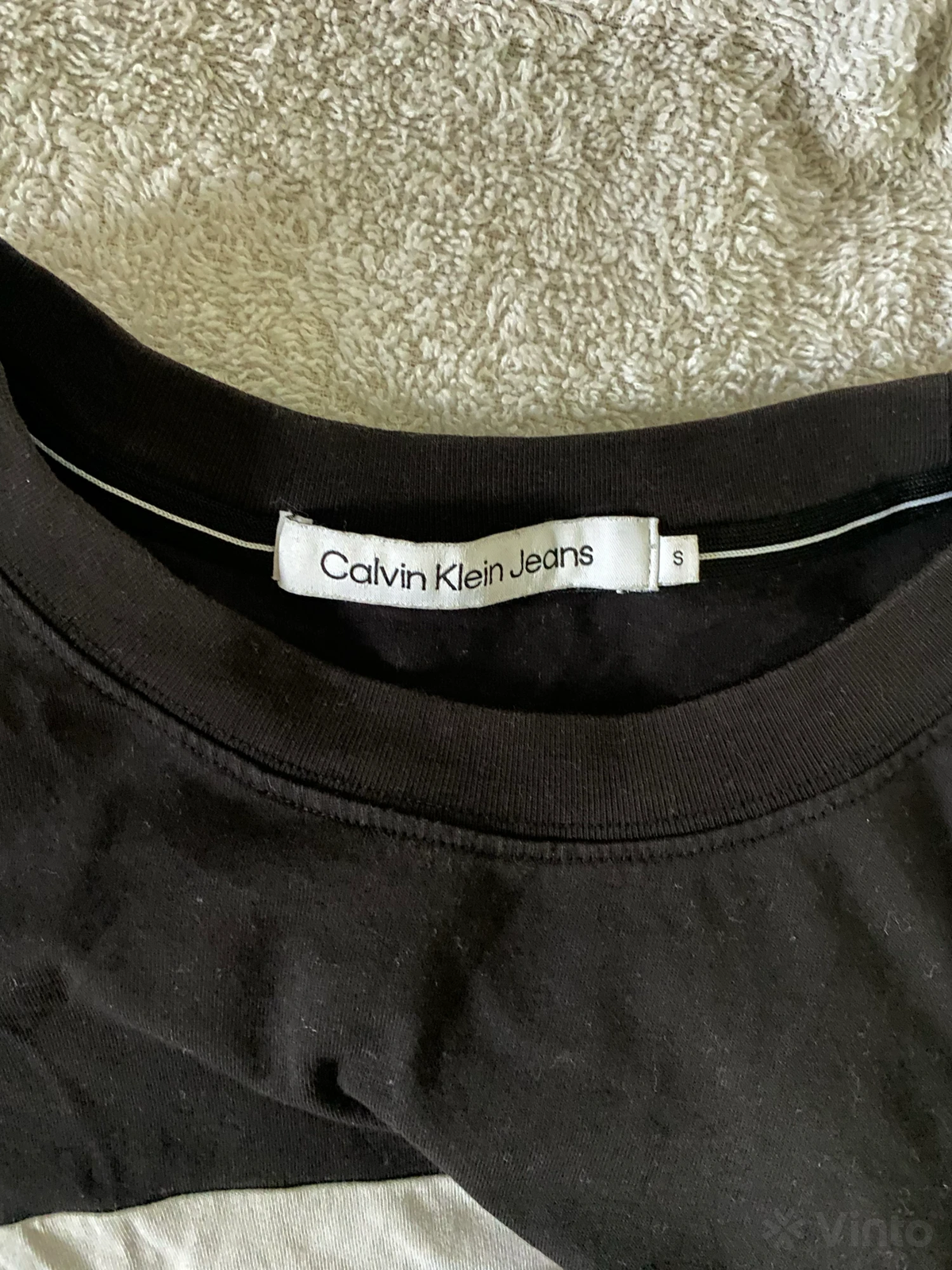 Original Calvin Klein majica velicina S moze i M