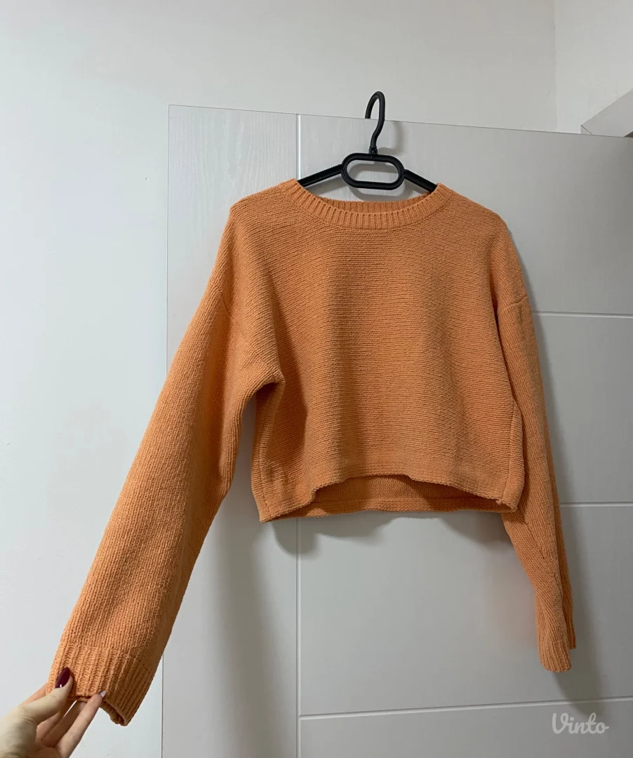 Bershka kratki dzemper