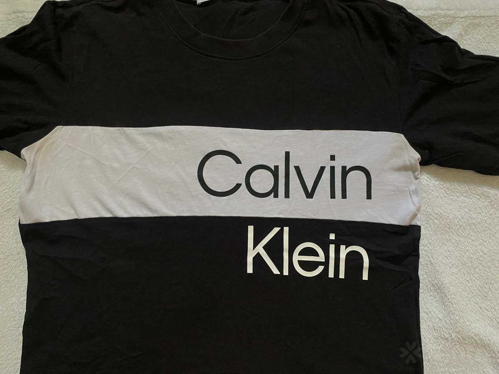 Original Calvin Klein majica velicina S moze i M