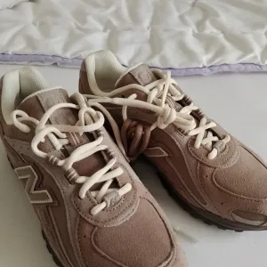 New Balance mushroom arid stone patike