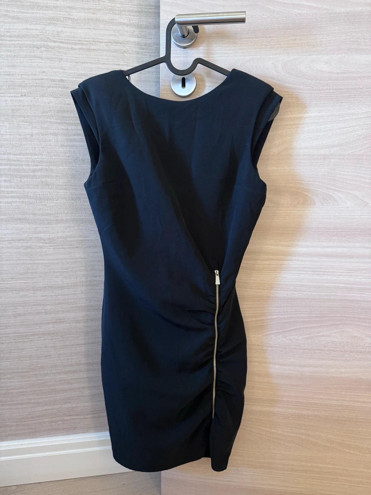 ZARA elegantna crna bodycon haljina XS