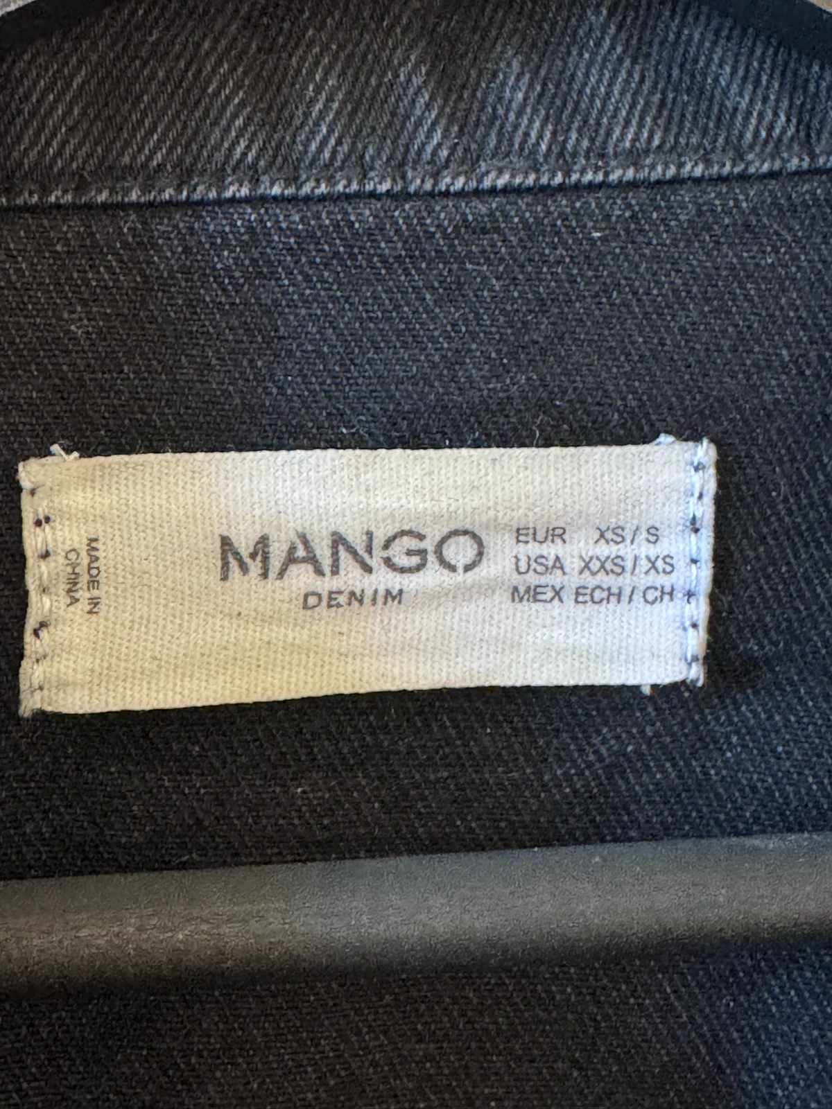 MANGO crna oversized teksas jakna sa nitnama XS/S