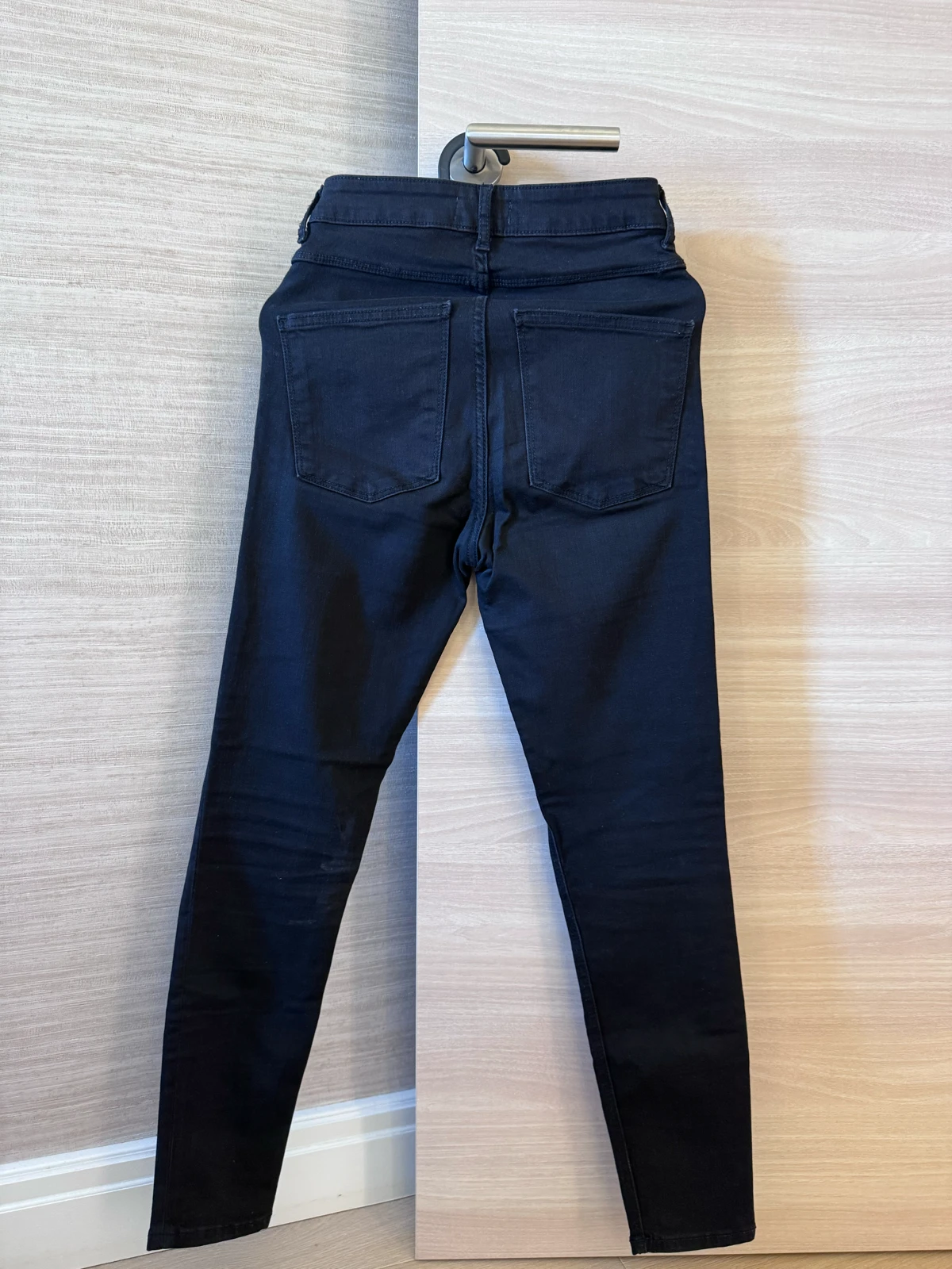 ZARA Premium crne skinny farmerke sa dugmićima vel 36 (S)