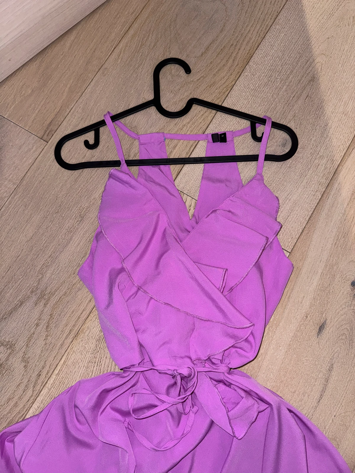 Vero Moda lepršava karner haljina
