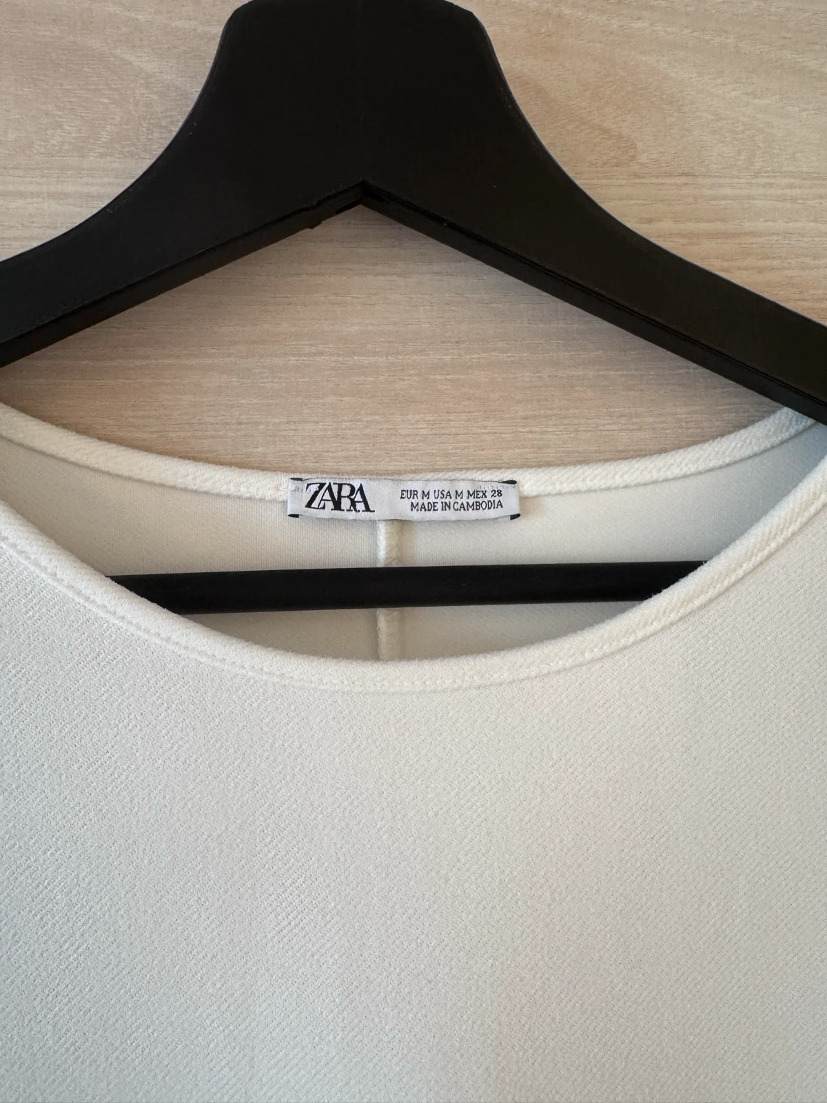 ZARA teksturisana deblja haljina M