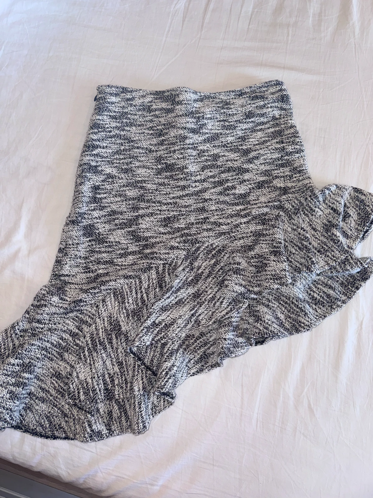 NOVO ZARA asimetrična bukle mini suknja vel XS