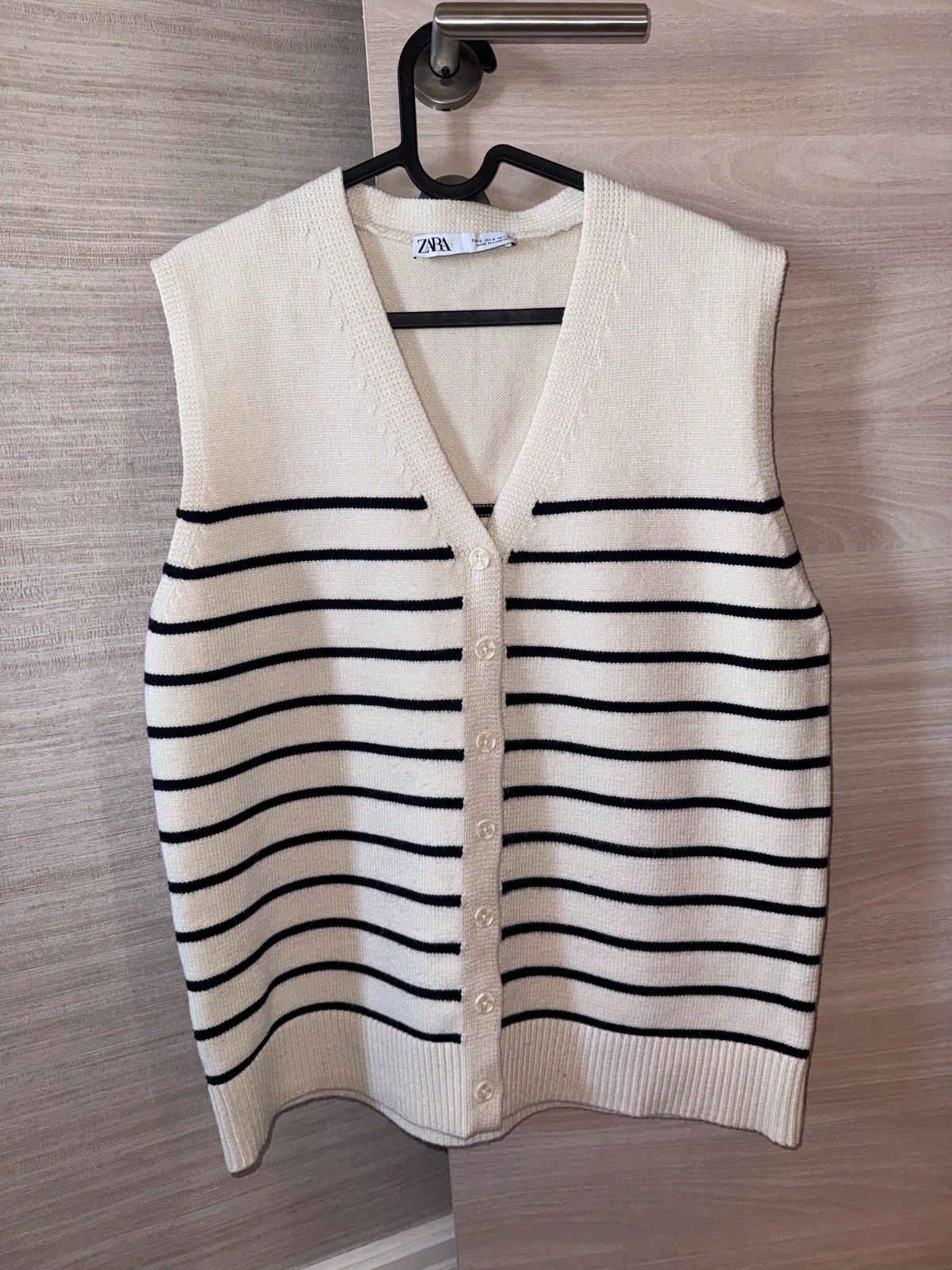 NOVO ZARA pleteni top na pruge