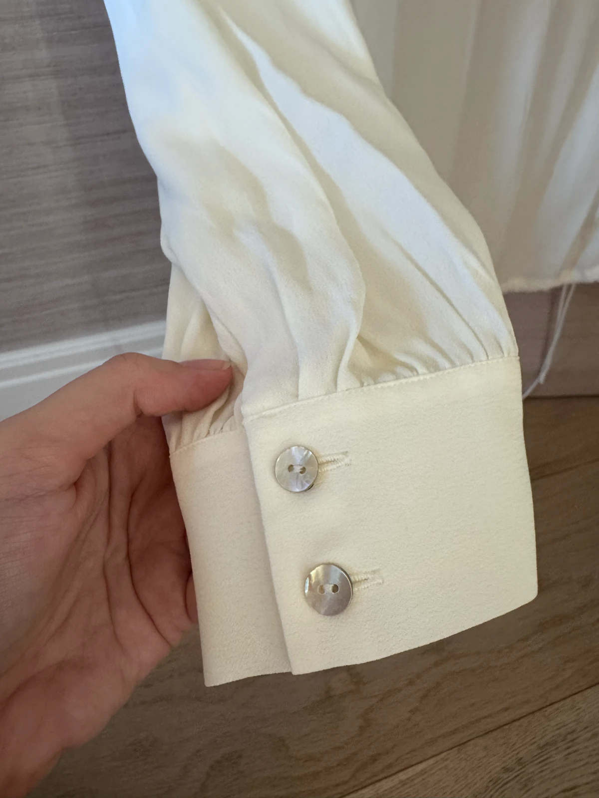 NOVO SA ETIKETOM Massimo Dutti bela bluza vel XS