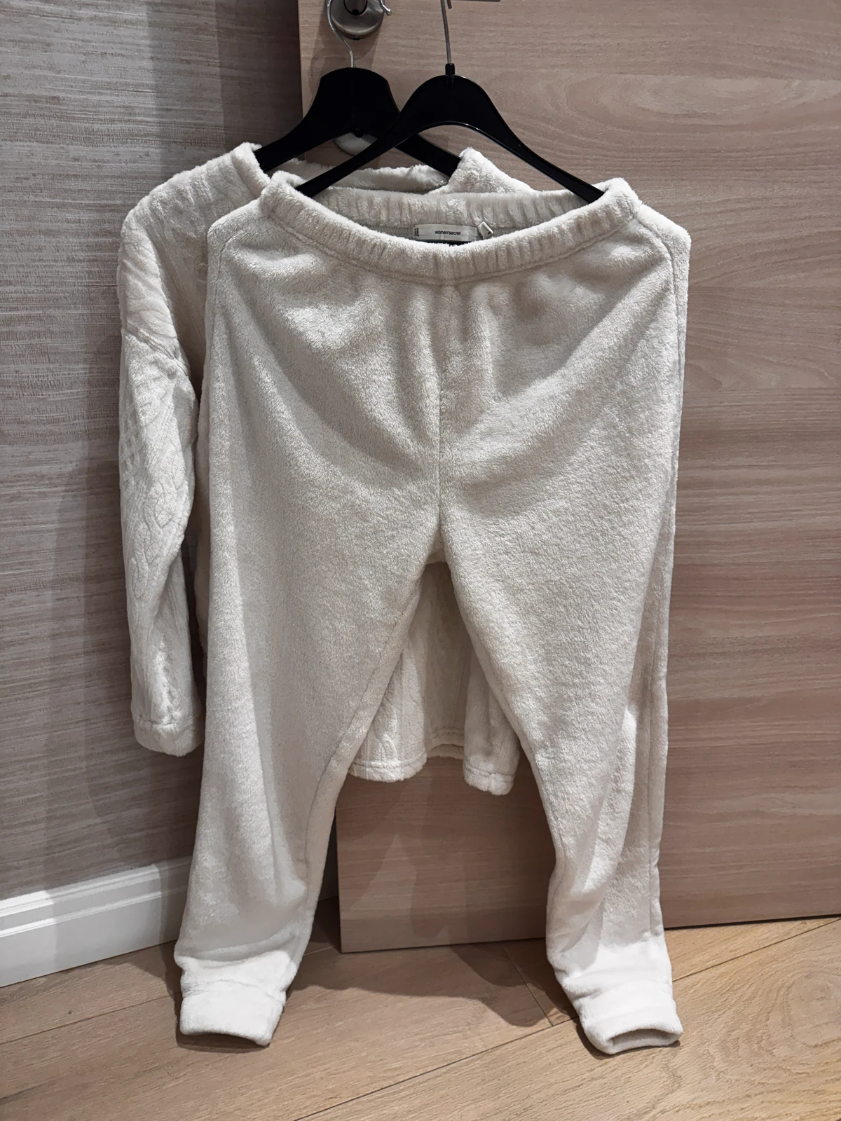 WOMEN'S SECRET pretopli fluffy komplet/pidžama vel S / XS
