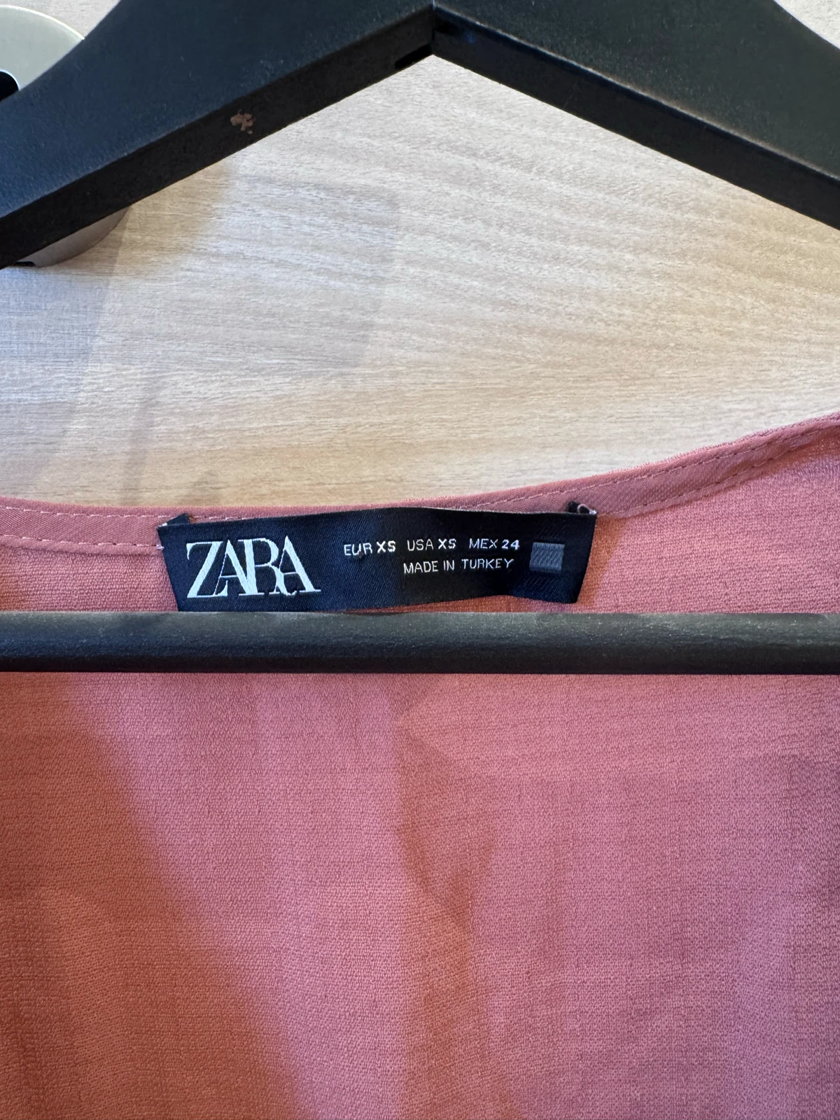 ZARA lepršava losos/prljavo roze bluza sa kaišem vel S